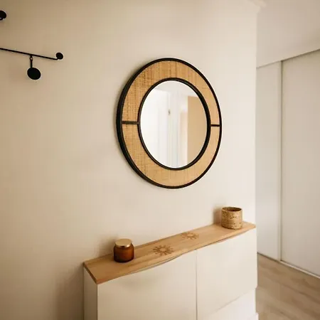 Le Dauphin : Piscine Et 50 M A Pied De La Mer Apartment *